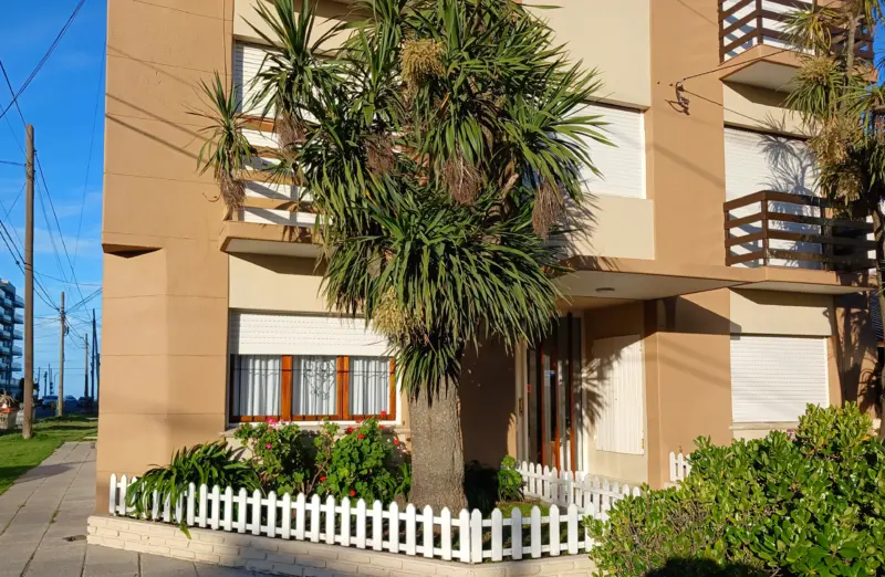 Mar del Plata. Departamento 2 ambientes a 100 metros del mar, zona
