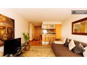 Living con cocina americana. title=