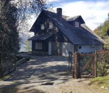 Alquiler temporario de casa em Villa campanario