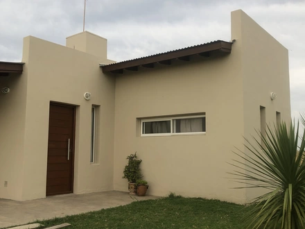 Alquiler temporario de casa em Rocas negras mar del sud