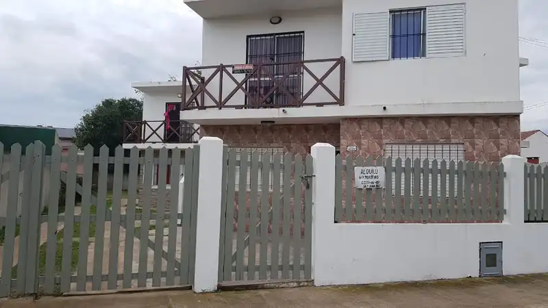 Alquiler temporario de casa em Costa azul