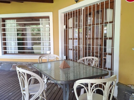 Alquiler temporario de casa em Valeria del mar