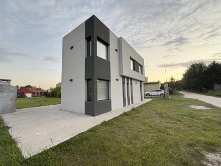 Alquiler temporario de casa em Miramar