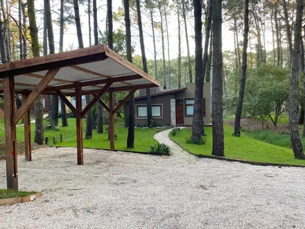 Alquiler temporario de casa em Mar de las pampas