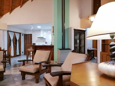 Alquiler temporario de casa em Mar de ajó