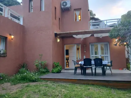 Alquiler temporario de casa em Valeria del mar