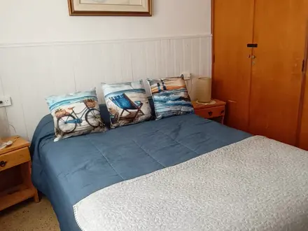 Amplio placard, Alquiler temporario de apartamento em Miramar