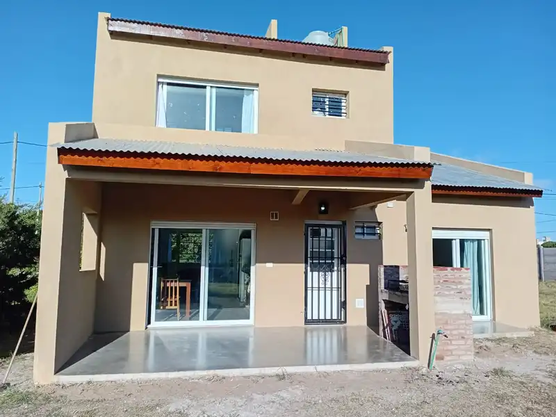 Alquiler temporario de casa en Quequ&eacute;n