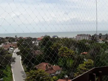 Alquiler temporario de apartamento em Pinamar (de las artes 175 - 11 b) ""el mapa cambia la dirección""
