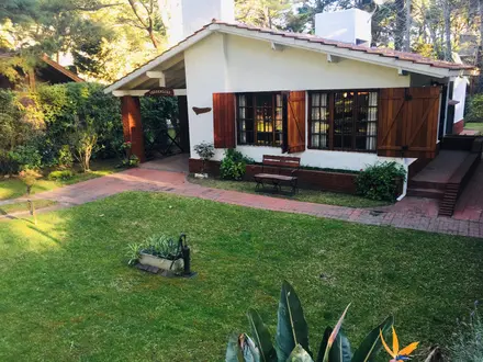 Alquiler temporario de casa em Valeria del mar