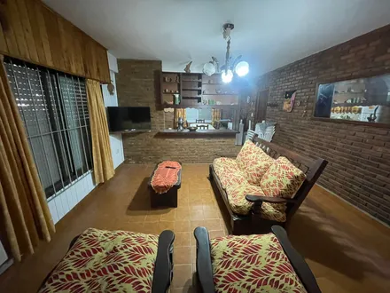 Alquiler temporario de casa em Valeria del mar