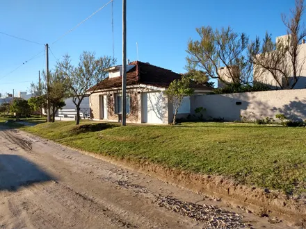 Alquiler temporario de casa em Claromecó