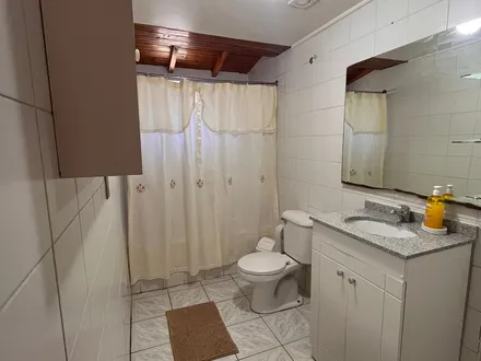 Arriendo temporario de casa en Puc&oacute;n