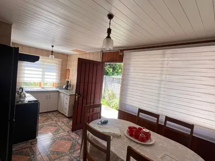 Arriendo temporario de casa en Puc&oacute;n