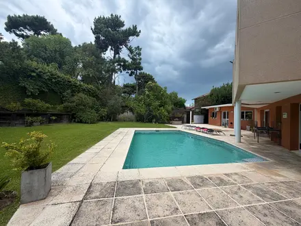 Alquiler temporario de casa en Villa gesell