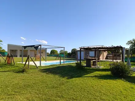 Alquiler temporario de casa quinta en Victoria