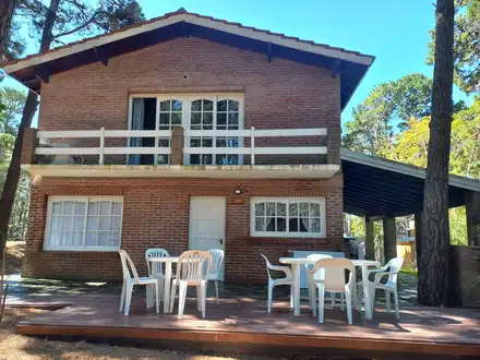 Alquiler temporario de casa en Villa gesell - mar azul