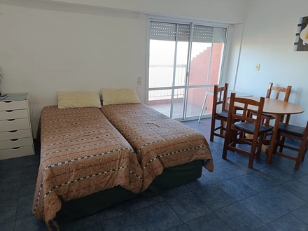 Alquiler temporario de departamento en Balneario monte hermoso