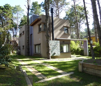 Alquiler temporario de casa em Costa del este