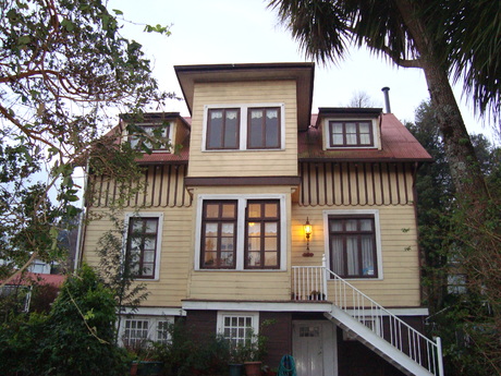 Arriendo temporario de hotel en Valdivia -niebla