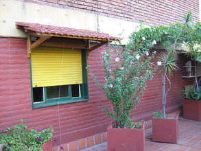 PATIO EN TERCER PISO,TRES ASCENSORES, Alquiler temporario de departamento en Ciudad autonoma de bs as