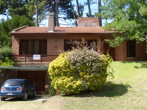 Frente, Alquiler temporario de casa em Pinamar