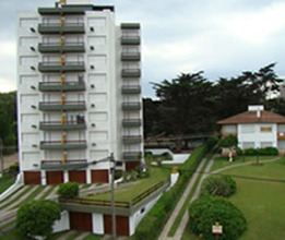 Edificio AntuCuyen, Alquiler temporario de departamento en Villa gesell