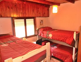 Dormitorio Secundario con placard  title=