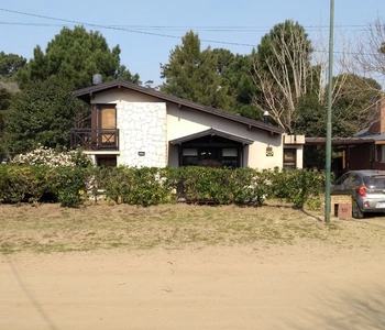 Alquiler temporario de casa em Valeria del mar