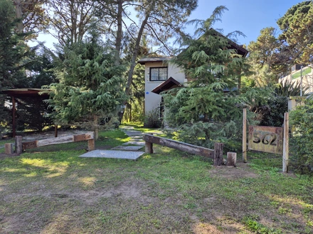 Alquiler temporario de cabana em Costa del este