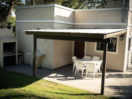 Alquiler temporario de casa em Valeria del mar