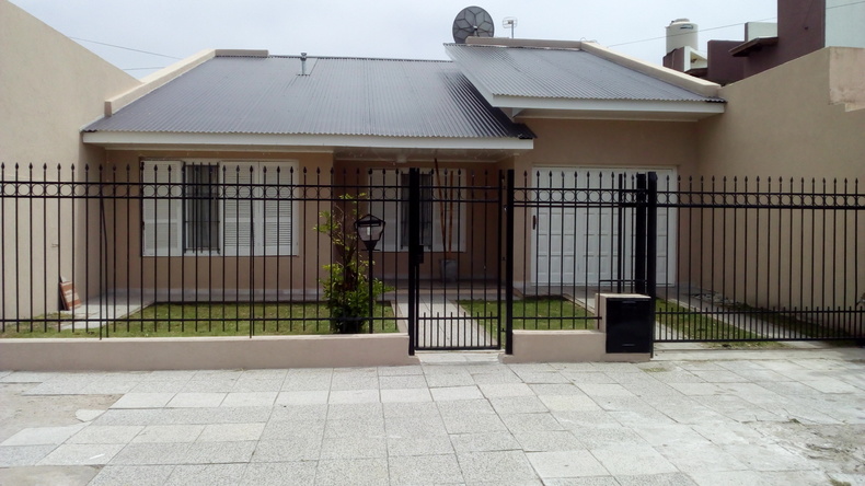 Casa con pileta disponible del 1 al 5 de enero | Alquileres en Necochea |  