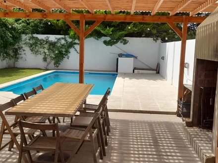 Alquiler temporario de casa em Necochea playa