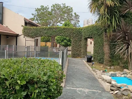 Alquiler temporario de cabana em Santa clara del mar
