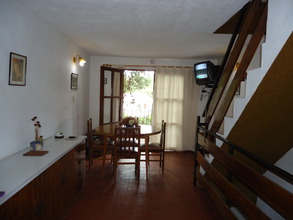 Foto tomada desde el patio , Alquiler temporario de casa em Villa gesell