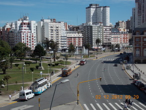 Vista desde uno de los balcones hacia el centro, Alquiler temporario de apartamento em Mar del plata