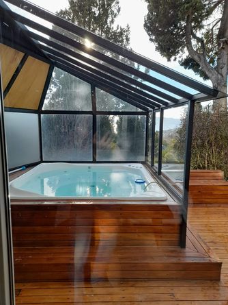 jacuzzi exterior