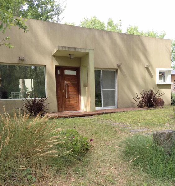 Alquiler temporario de casa em Costa del este