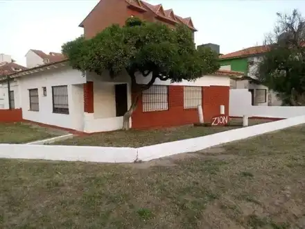 Alquiler temporario de casa em Villa gesell