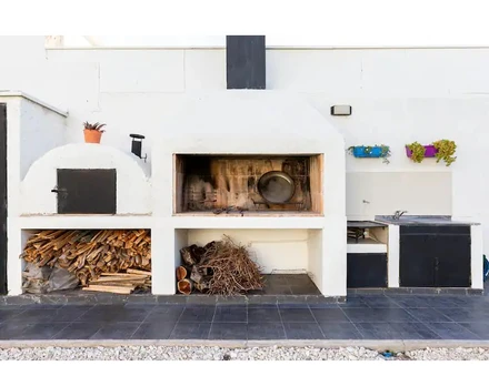 Alquiler temporario de casa en Guaymall&eacute;n. villa nueva.