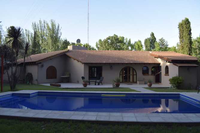 Alquiler temporario de casa quinta en Chacras de coria, lujan de cuyo.